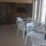Niya Pensión